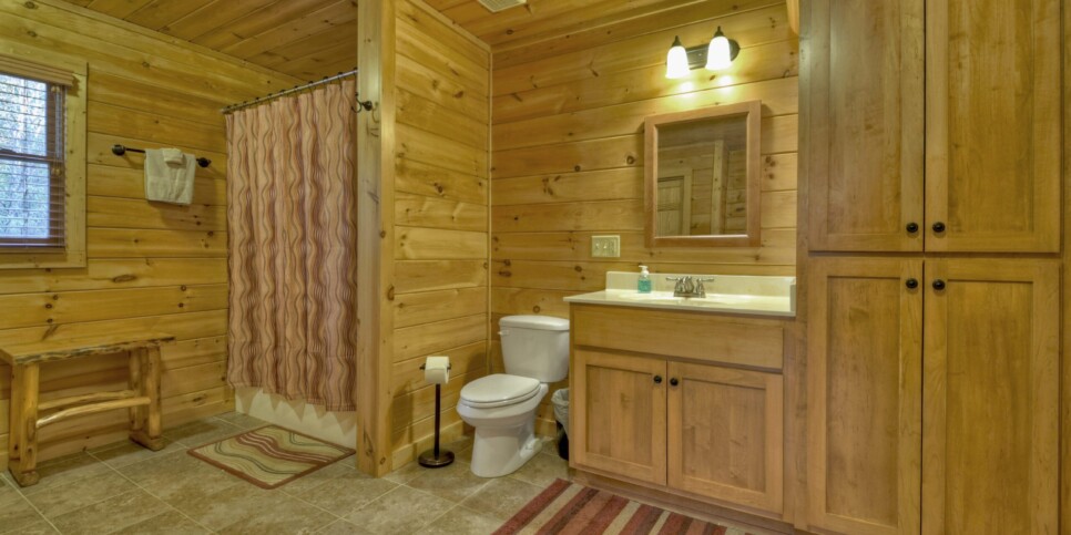 Blue Ridge Cabin - Sweet Seclusion - Bathroom