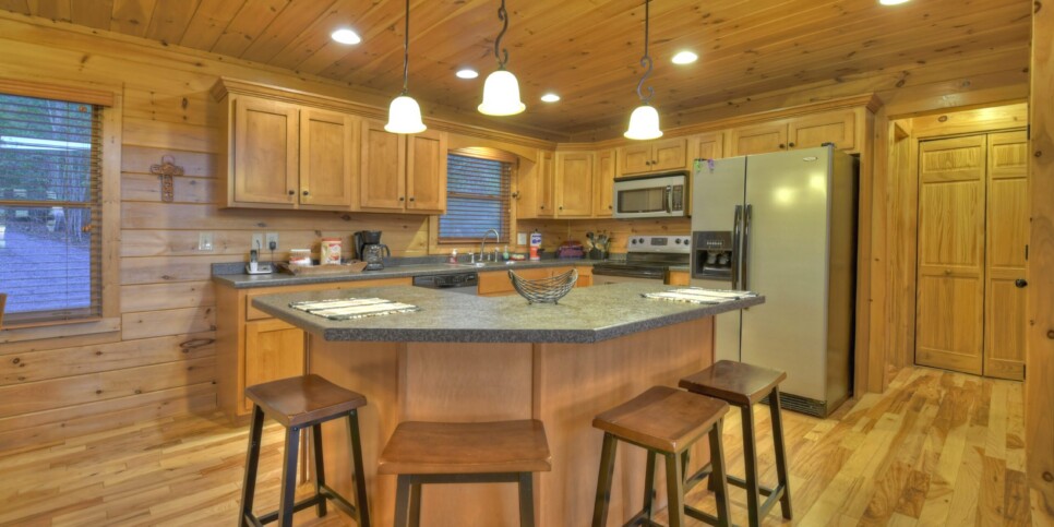 Blue Ridge Cabin - Sweet Seclusion - Kitchen