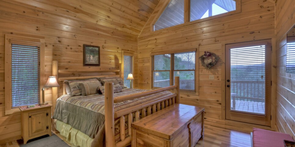 Blue Ridge Cabin - Sweet Seclusion - Bedroom