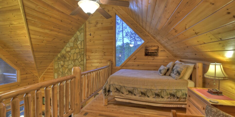 Blue Ridge Cabin - Sweet Seclusion - Bedroom