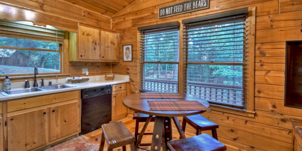 Blue Ridge - Bearfoot Ridge - Kitchen