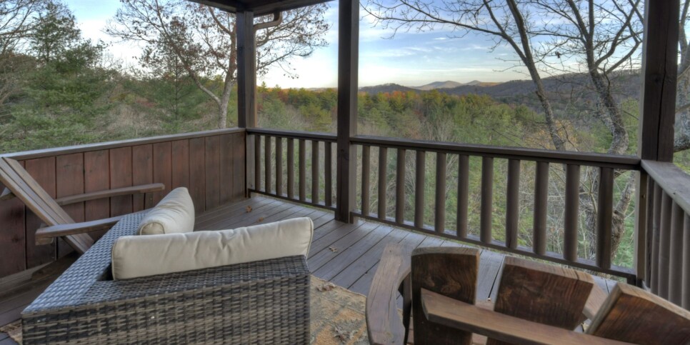 Blue Ridge - Bar 5 Cabin - Exterior