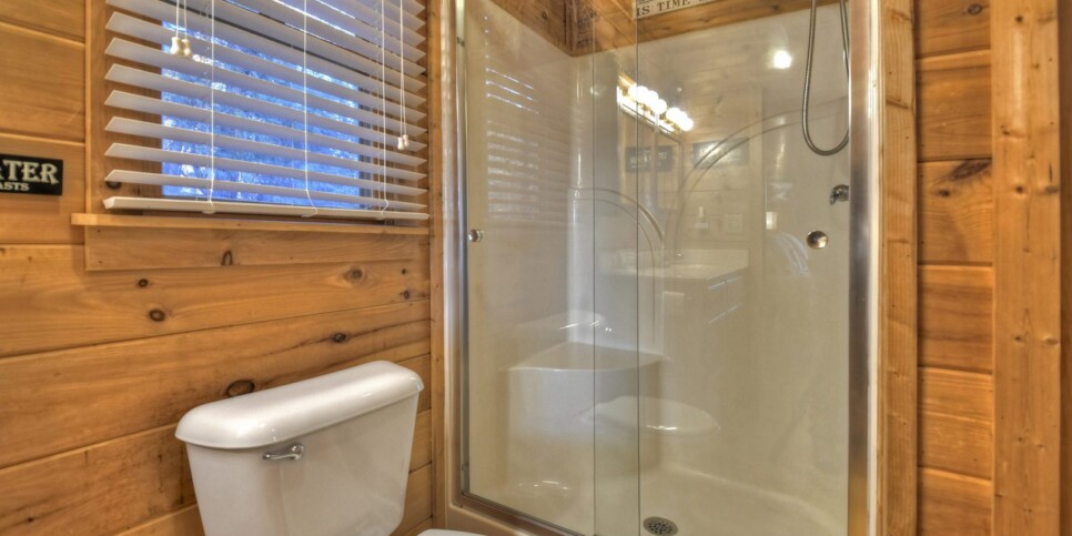 blue ridge overlook oasis bathroom