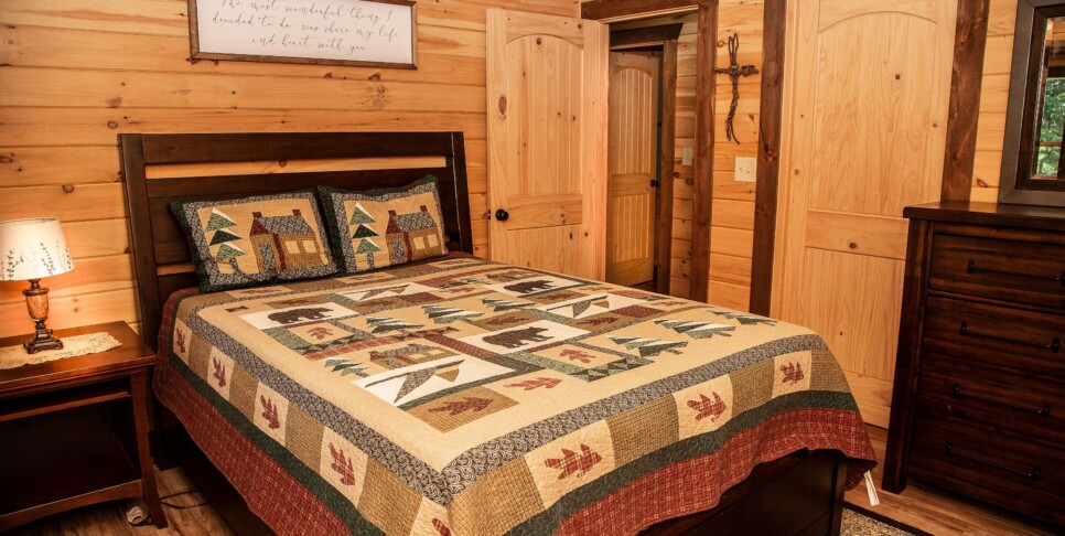 Blue Ridge - Adore the Smores - Bedroom