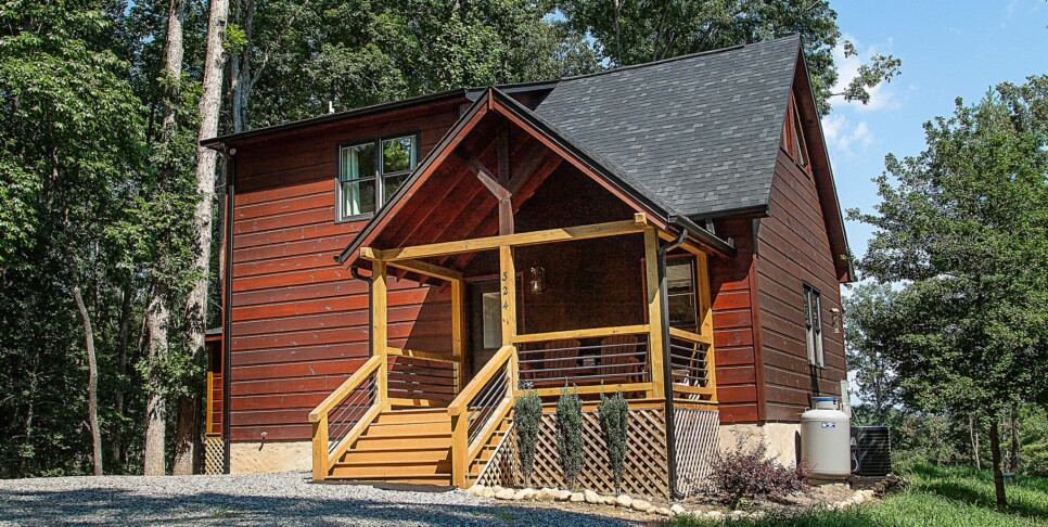 Blue Ridge - Adore the Smores - Exterior