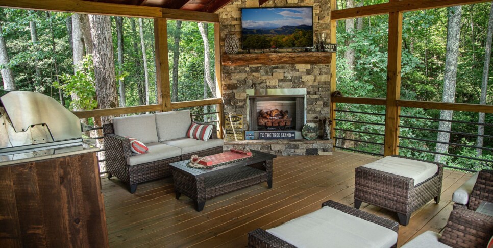 Blue Ridge - Adore the Smores - Exterior