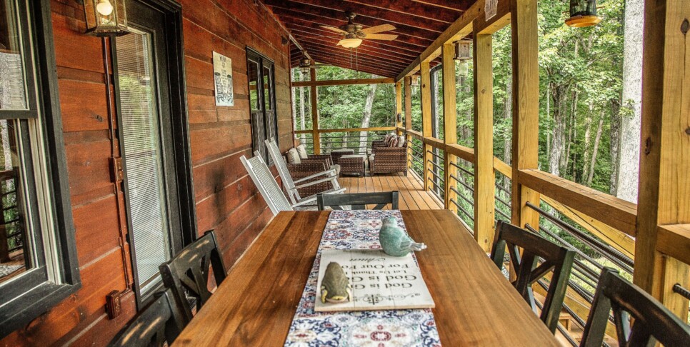 Blue Ridge - Adore the Smores - Exterior
