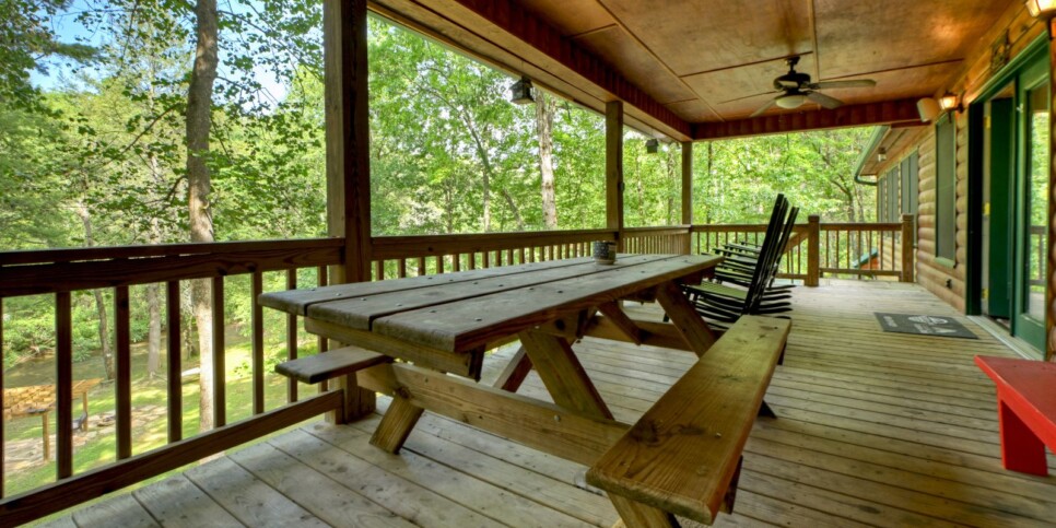 blue-ridge-cabin-rentals-the-waters-edge-exterior