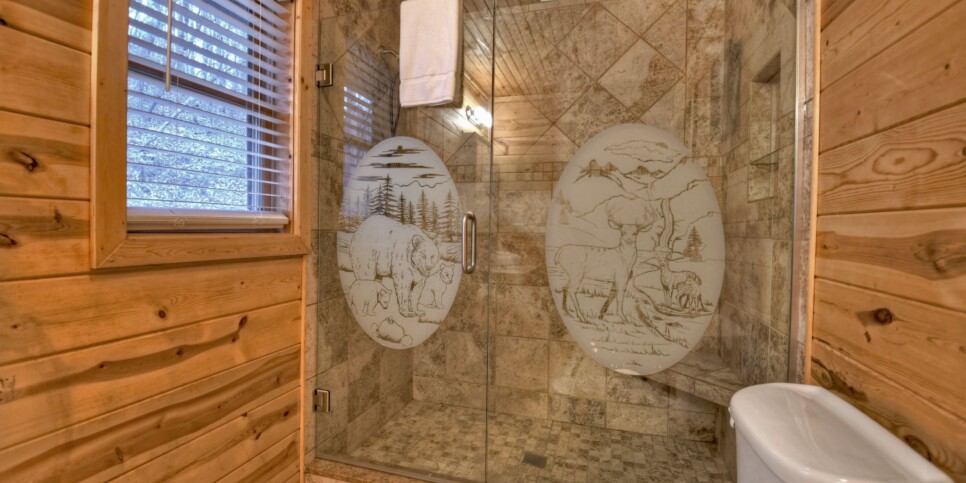 blue-ridge-the-waters-edge-bathroom-2