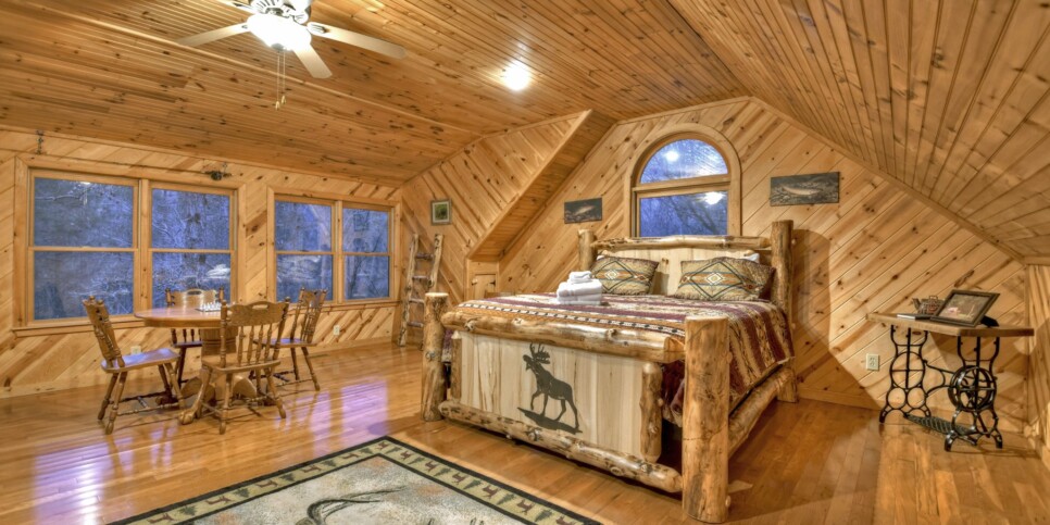 blue-ridge-the-waters-edge-bedroom-2