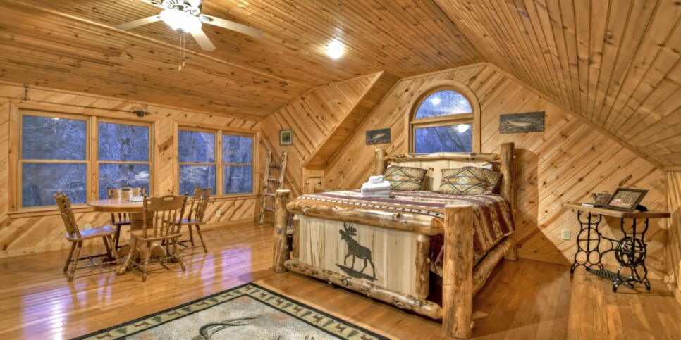 blue-ridge-the-waters-edge-bedroom-2
