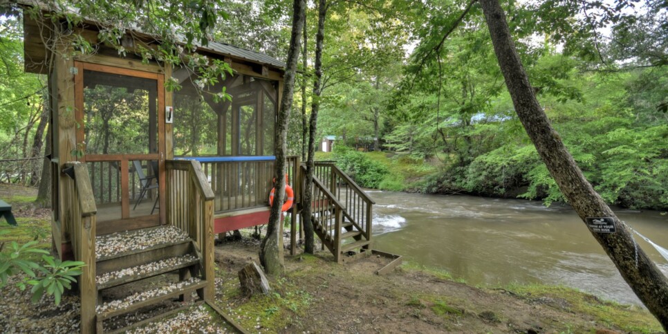 Blue Ridge - The Overlook on Fightingtown - Exterior