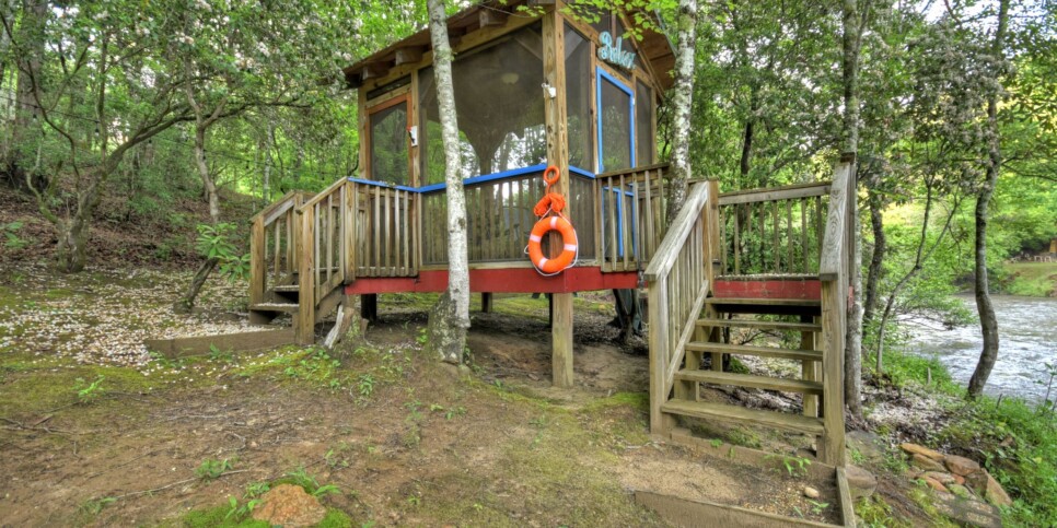 Blue Ridge - The Overlook on Fightingtown - Exterior