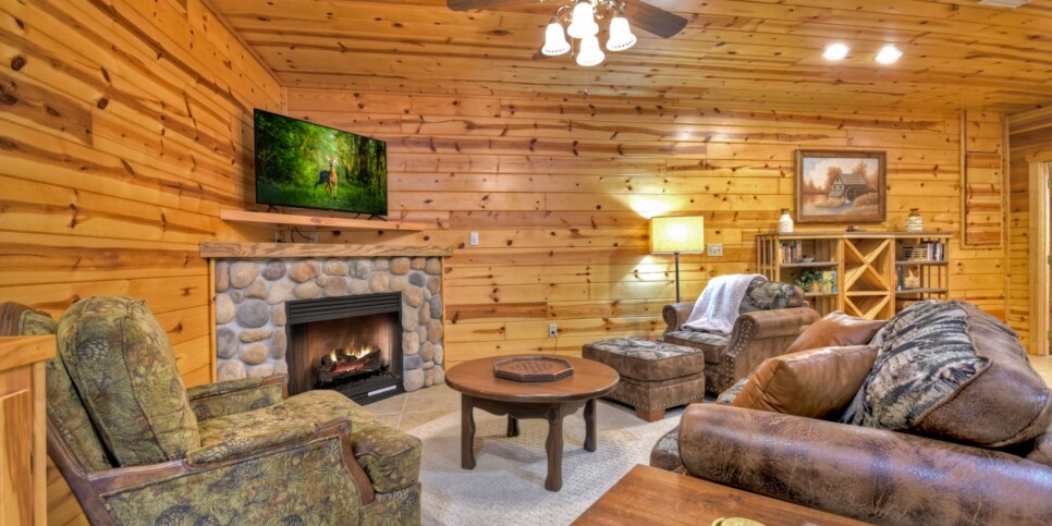 Blue Ridge - The Overlook on Fightingtown - Rec Room