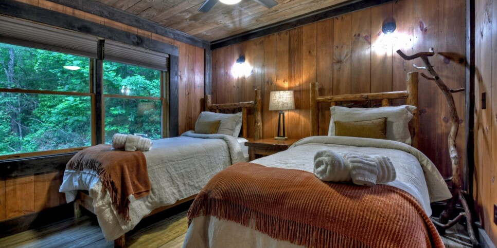 Blue Ridge - Your Happy Place - Bedroom