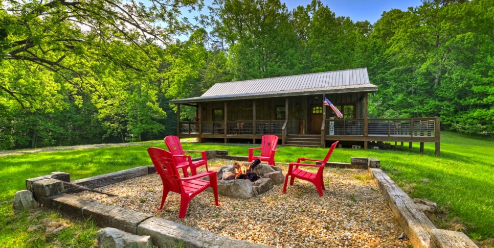 blue ridge carters cozy cabin exterior