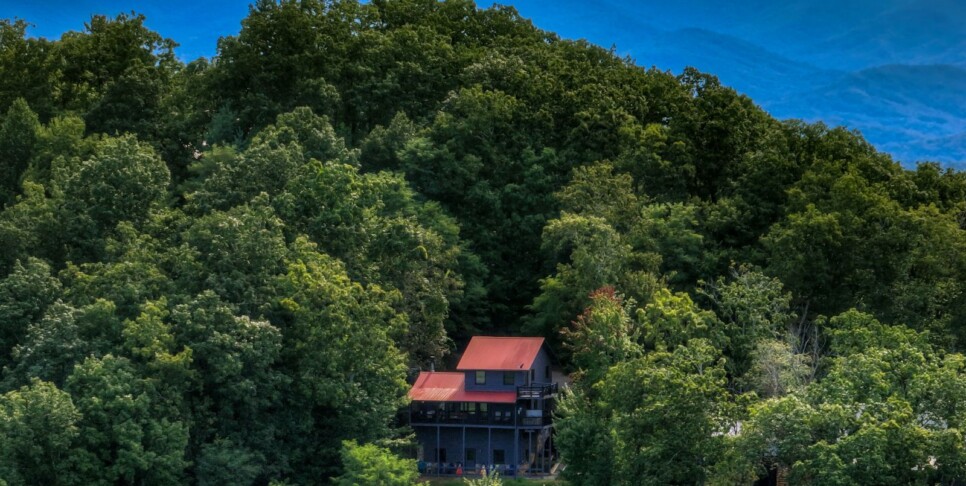 blue-ridge-cabin-rentals-eagles-view-ridge-exterior