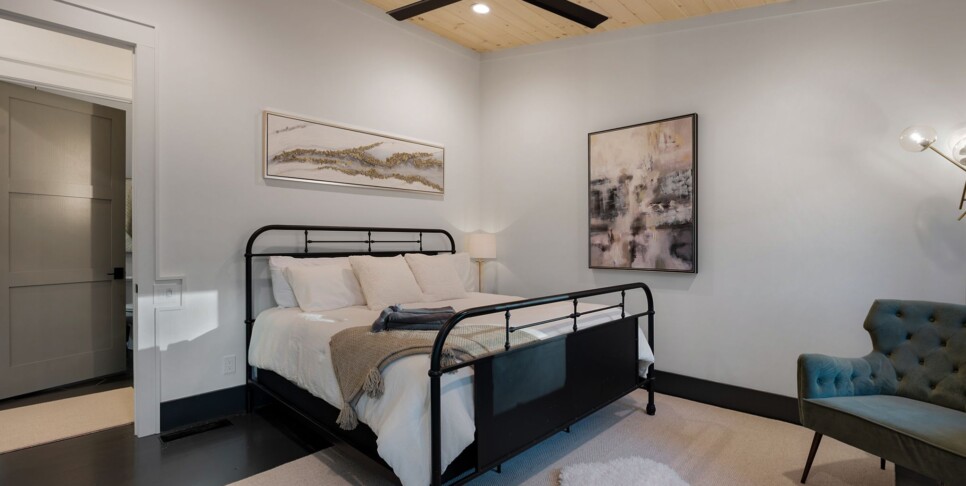 Blue Ridge - Quiet Time - Bedroom