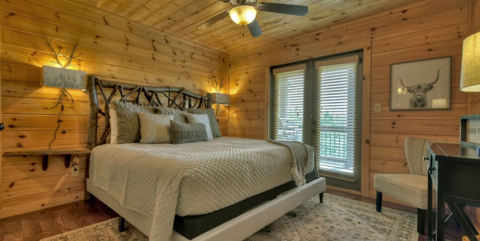 Blue Ridge - Sunrise Vista Lodge - Bedroom
