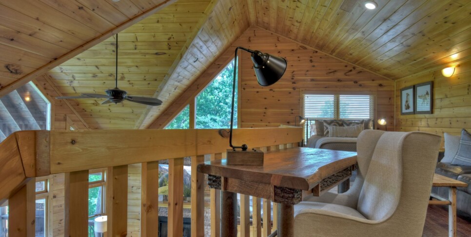 Blue Ridge - Sunrise Vista Lodge - Bedroom