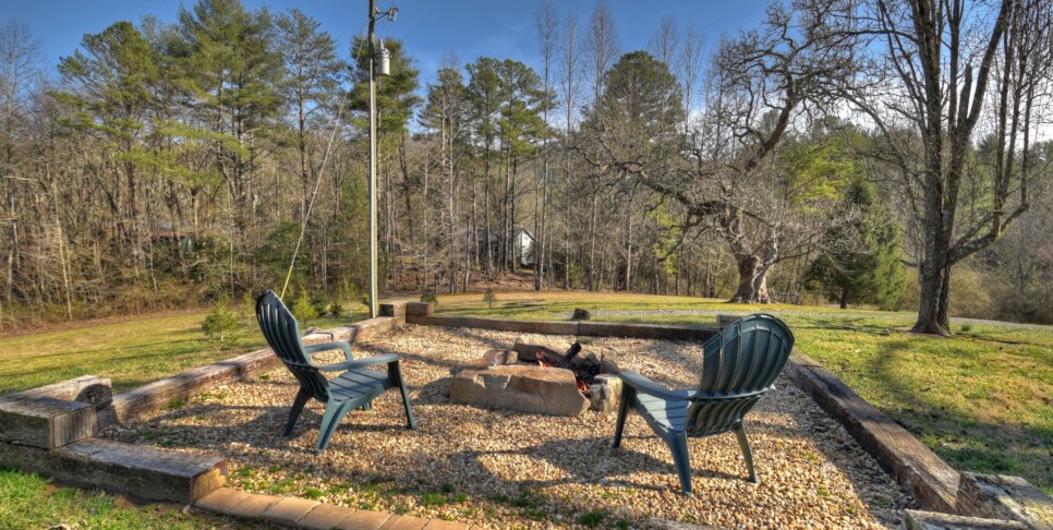 Blue Ridge - Carters Cozy Cabin - Exterior