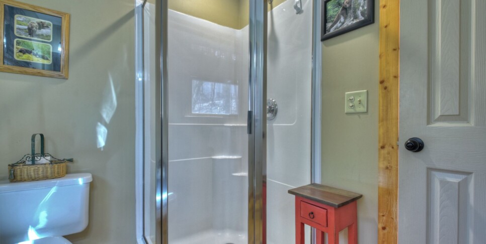 Ellijay - Cabin Rental - Harleys River Retreat - Bathroom