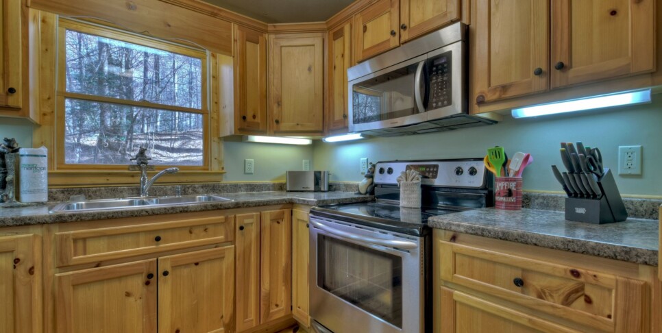 Ellijay - Cabin Rental - Harleys River Retreat - Kitchen