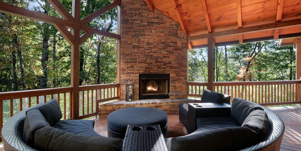 Ellijay Ga Cabin - Peaceful River Hideaway - Exterior