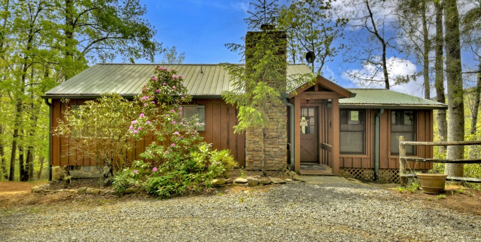 Blue Ridge - Fireside Bluff - Exterior