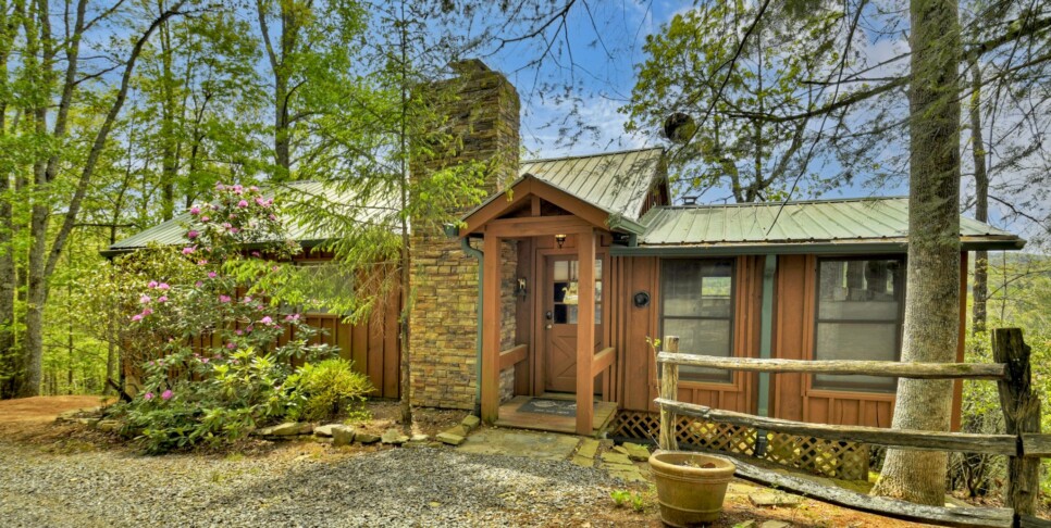 Blue Ridge - Fireside Bluff - Exterior