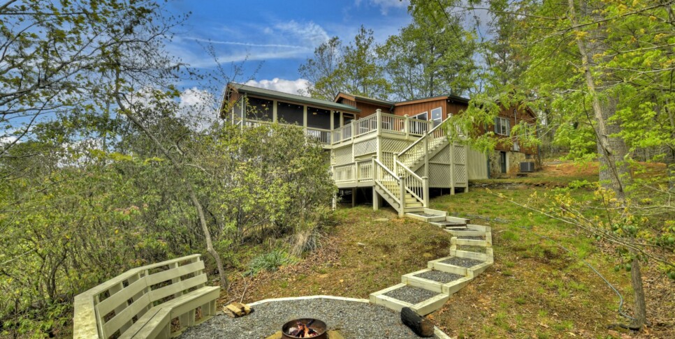 Blue Ridge - Fireside Bluff - Exterior