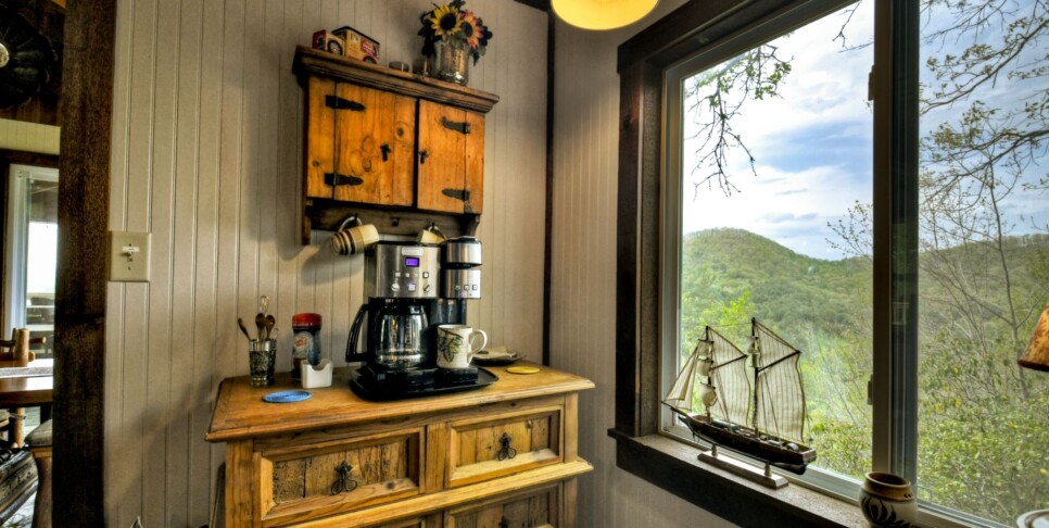 Blue Ridge - Fireside Bluff - Kitchen
