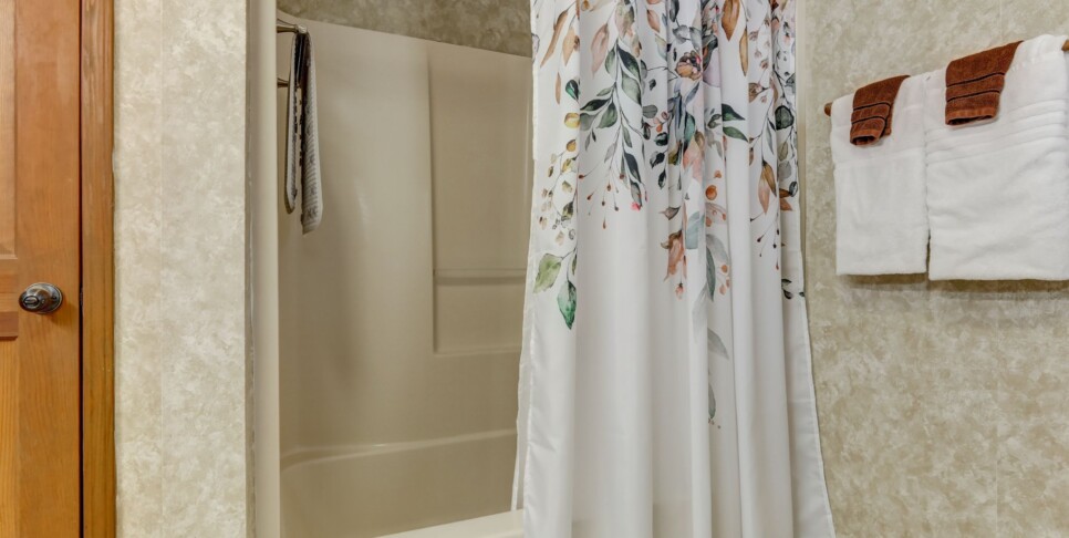 Jasper Cabin Rental - Starcross Summit- Bathroom