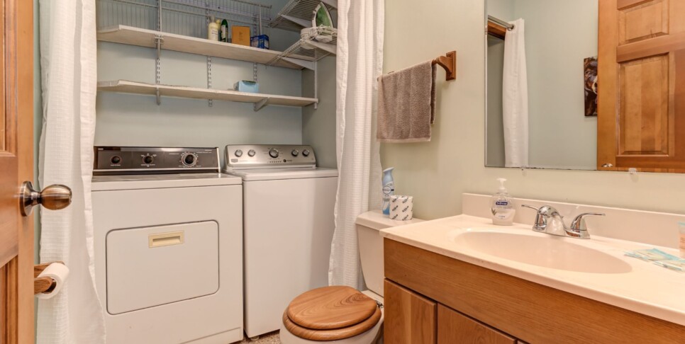 Jasper Cabin Rental - Starcross Summit- Bathroom