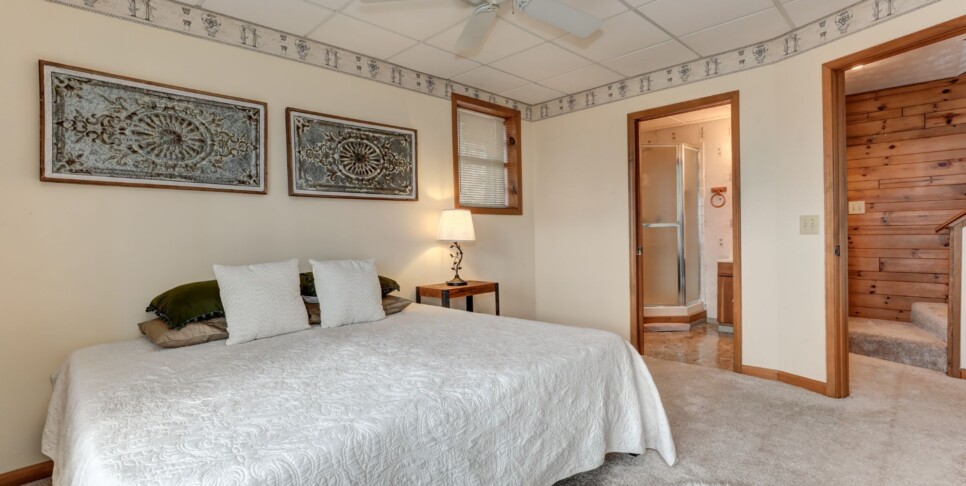 Jasper Cabin Rental - Starcross Summit- Bedroom