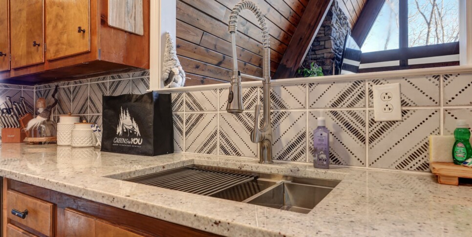 Bent Tree - Cozy Days Hideaway - Kitchen