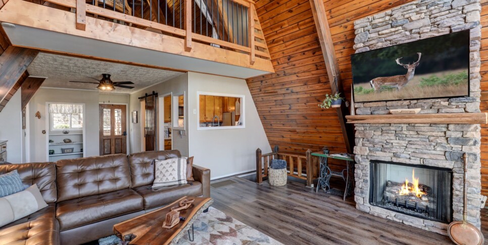 Bent Tree - Cozy Days Hideaway - Living