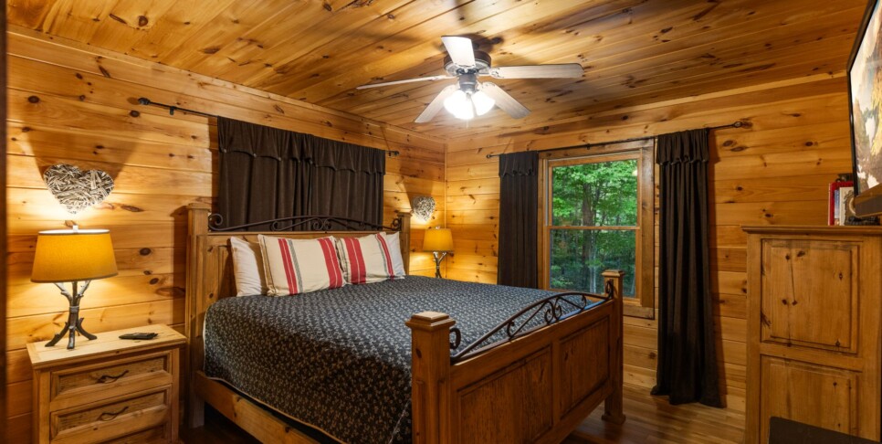 Blue Ridge - Sunset Pointe - Bedroom