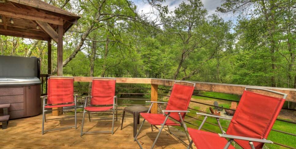 Blue Ridge Cabin - Bear Naked Hideaway - Exterior