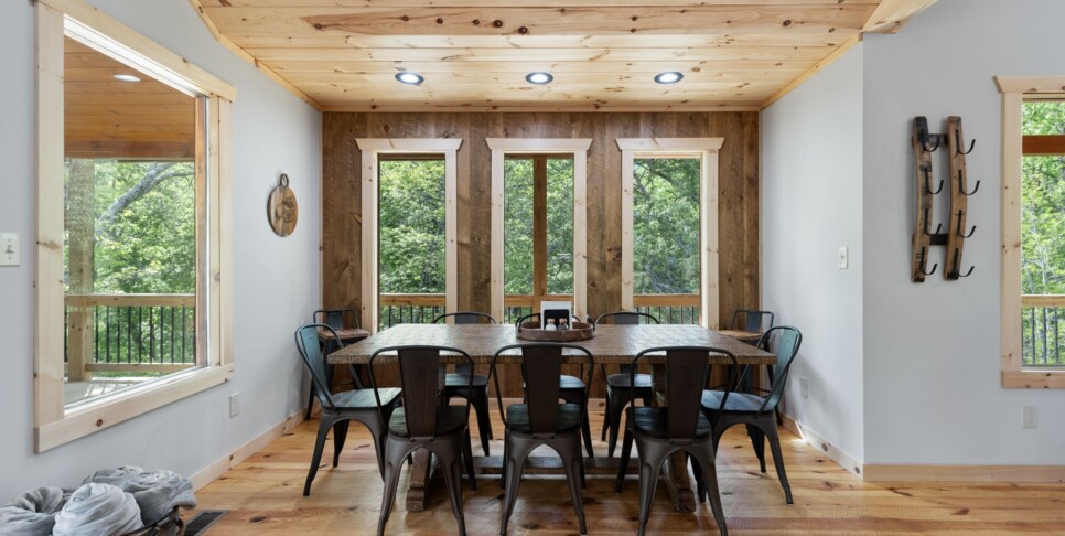 Blue Ridge - Whiskey & Woods - Kitchen