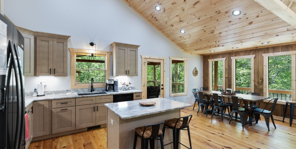 Blue Ridge - Whiskey & Woods - Kitchen
