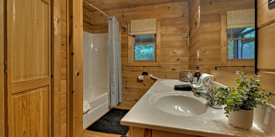 Blue Ridge - Summit Escape - Bathroom