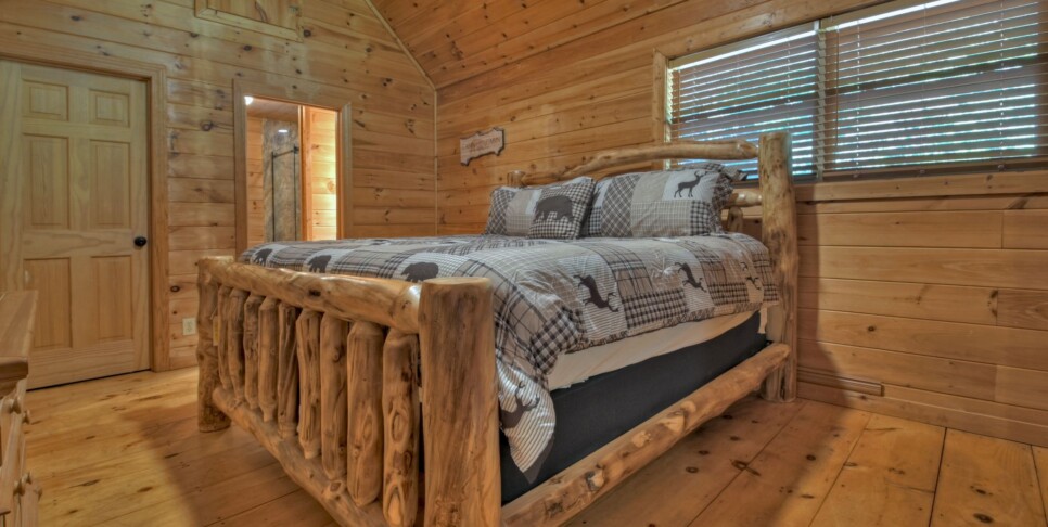 Cherry Log - Cherry Creek Retreat - Bedroom