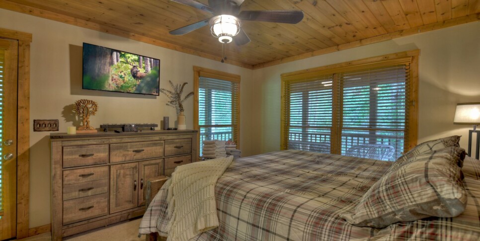 Ellijay - Streams and Daydreams - Bedroom