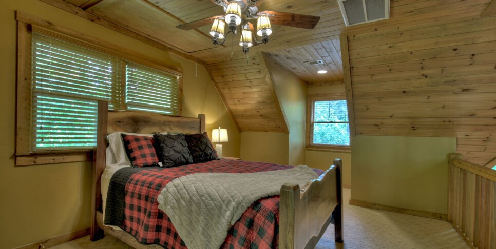 Ellijay - Streams and Daydreams - Bedroom