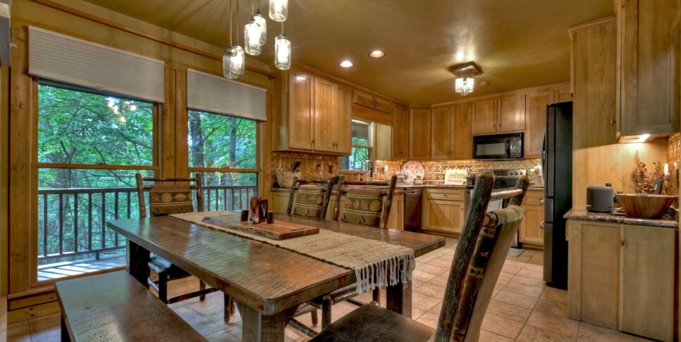 Ellijay - Streams and Daydreams - Kitchen