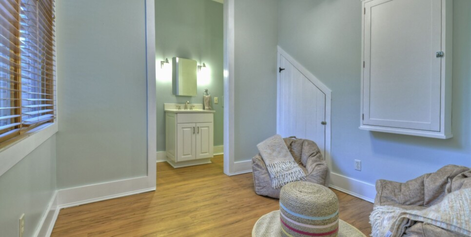 Blue Ridge - Snowbird Sanctuary - Half Bathroom