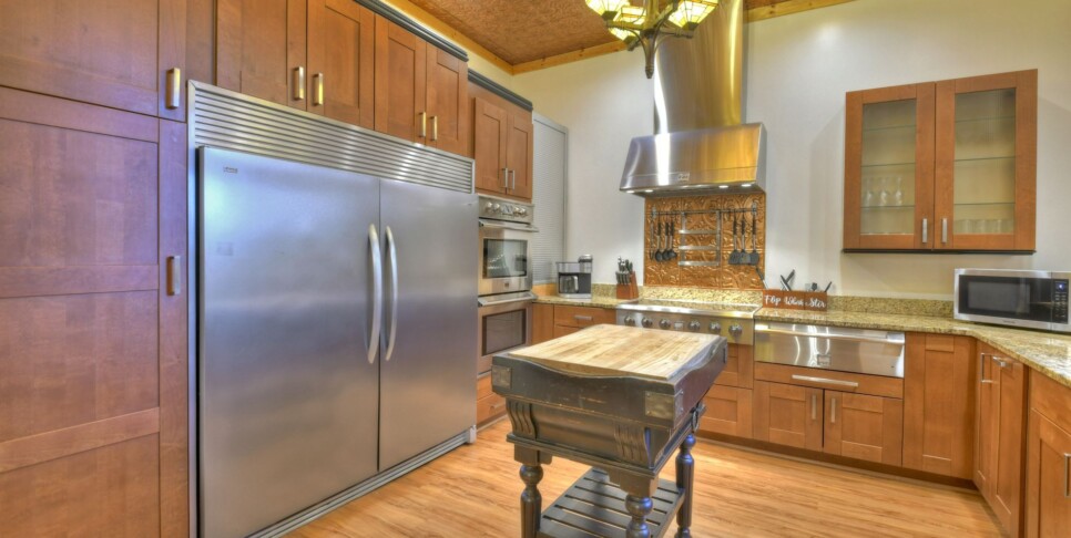 Blue Ridge - Snowbird Sanctuary - Kitchen