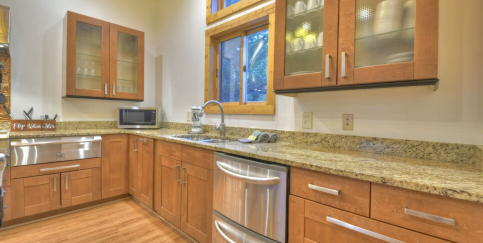 Blue Ridge - Snowbird Sanctuary - Kitchen