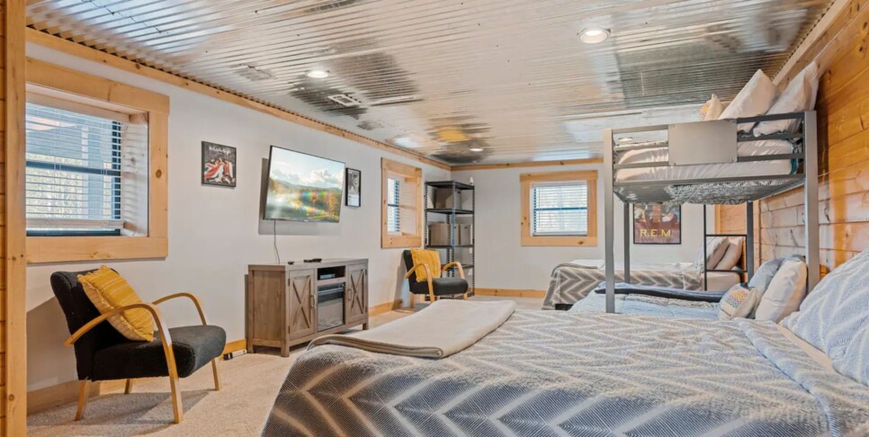 Blue Ridge - Hemlock Hideaway on the Creek - Temp Photos